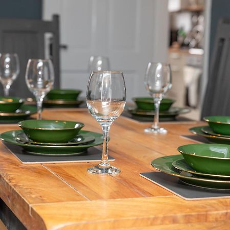 スタンリーCharacterful Terrace Retreat In County Durham - Sleeps 6アパートメント エクステリア 写真